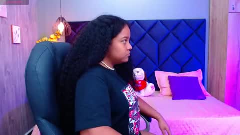 Snapshot of aisha_violet chatting on 03.09.25 Aisha Violet online show from 03.09.25