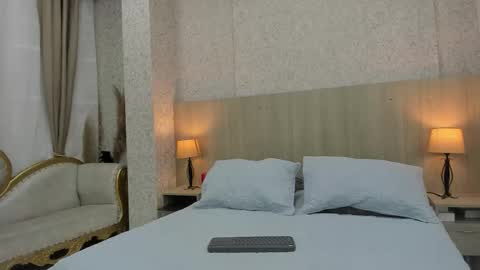 Aisha online show from 02.06.26