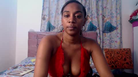 Snapshot of aishaowens chatting on 12.23.25 Aisha online show from 12.23.25