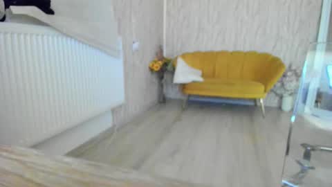 Aisha online show from 02.11.25