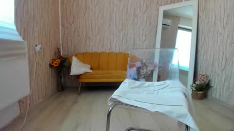 Aisha online show from 02.14.25