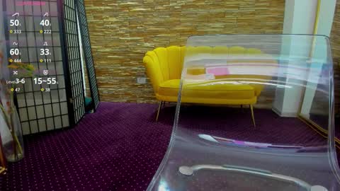 Aisha online show from 10.18.25