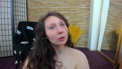 Aisha online show from 11.24.25