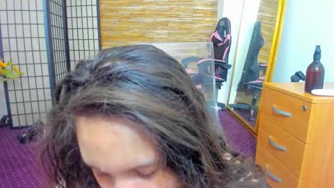 Aisha online show from 02.27.26