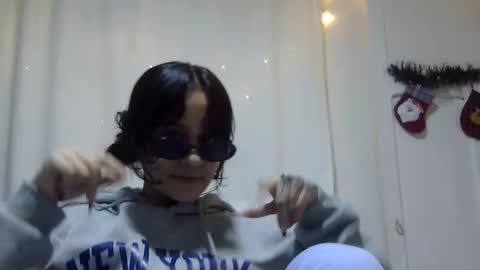 Snapshot of aitana23_ chatting on 12.09.24 aiti online show from 12.09.24