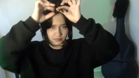 Snapshot of aitana23_ chatting on 01.13.25 aiti online show from 01.13.25