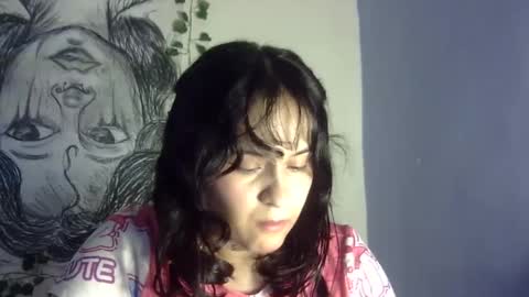Snapshot of aitana23_ chatting on 02.05.25 aiti online show from 02.05.25