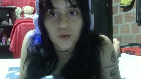 Snapshot of aitana23_ chatting on 09.27.25 aiti online show from 09.27.25