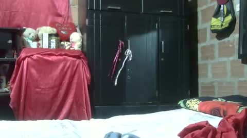 Snapshot of aitana23_ chatting on 10.24.25 aiti online show from 10.24.25