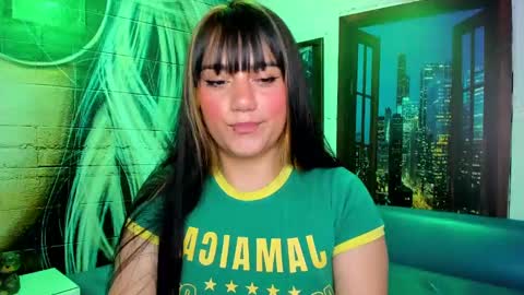Snapshot of aitana_gomezz chatting on 12.20.24 Aitana online show from 12.20.24