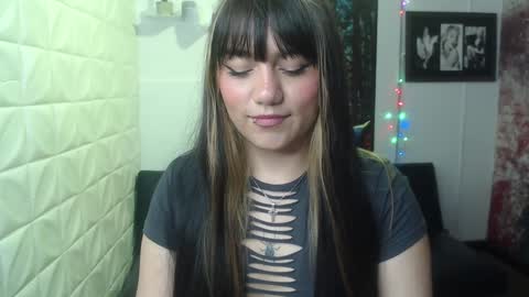 Snapshot of aitana_gomezz chatting on 12.26.24 Aitana online show from 12.26.24