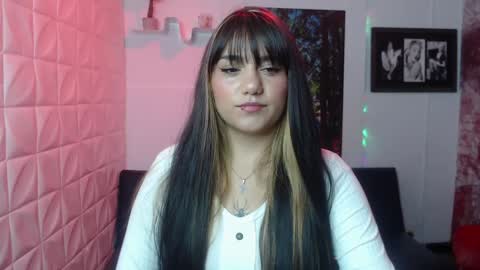 Snapshot of aitana_gomezz chatting on 01.09.25 Aitana online show from 01.09.25