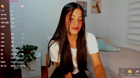 Snapshot of aitanaa1_ chatting on 03.11.25 Aitana online show from 03.11.25