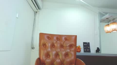 Ahitana Russ online show from 01.11.25