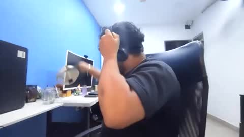 Esteban online show from 12.04.25