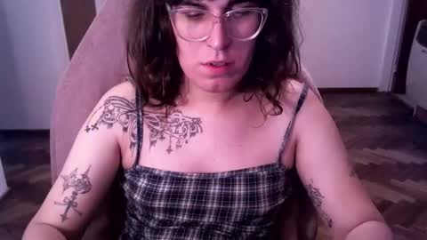 Snapshot of akamedolle chatting on 12.03.25 Veronica Akame 3 online show from 12.03.25