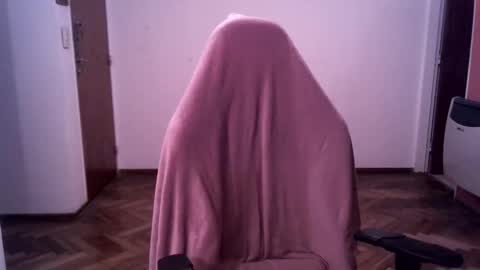 Snapshot of akamedolle chatting on 12.14.25 Veronica Akame 3 online show from 12.14.25