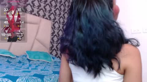 A K A N E  U W U online show from 12.18.24