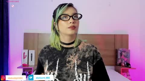 Snapshot of akatsumi_ chatting on 04.23.26 Akartsumi online show from 04.23.26