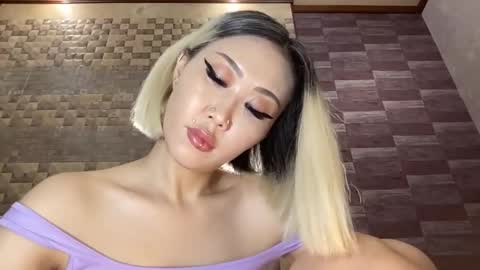 Akemi online show from 09.29.25