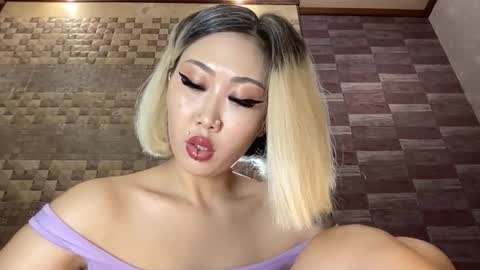 Akemi online show from 10.12.25