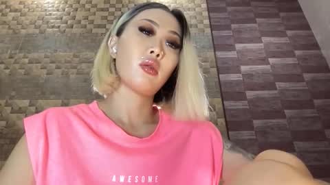 Akemi online show from 10.26.25