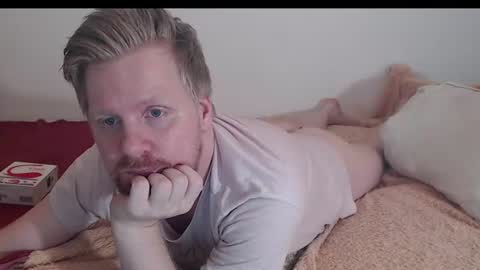 Snapshot of aktavian_w chatting on 07.19.26 aktavian_w online show from 07.19.26