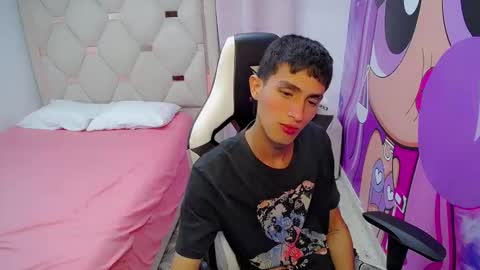 Snapshot of akyra_latin chatting on 02.16.26 Akyra latin online show from 02.16.26