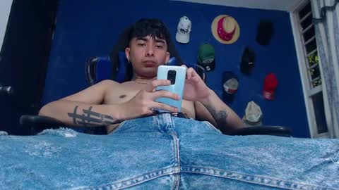 Snapshot of al3xxx_p chatting on 05.14.26 Alex online show from 05.14.26