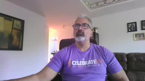 Snapshot of aladdin31673 chatting on 05.28.26 aladdin31673 online show from 05.28.26