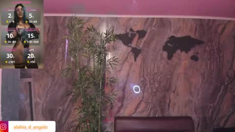 Snapshot of alahia_dangelo_ chatting on 04.23.26 ALAHIA online show from 04.23.26
