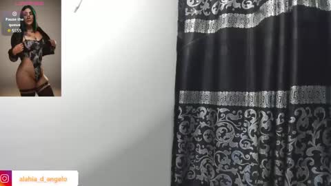 Snapshot of alahia_dangelo_ chatting on 05.04.26 ALAHIA online show from 05.04.26