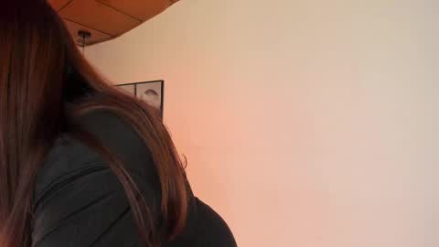 Alaia Carter online show from 10.03.25