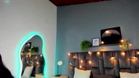  Alaia  online show from 12.19.25