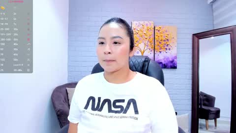 Snapshot of alaiasmile_ chatting on 05.19.26 online show from 05.19.26