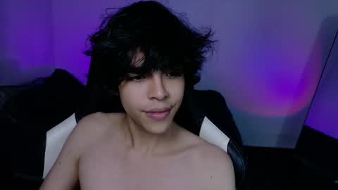Snapshot of alan18n chatting on 05.19.26 alan18n online show from 05.19.26