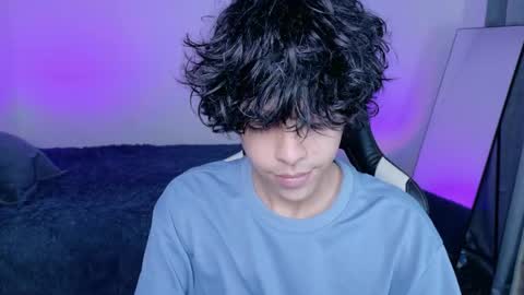 Snapshot of alan18n chatting on 05.27.26 alan18n online show from 05.27.26