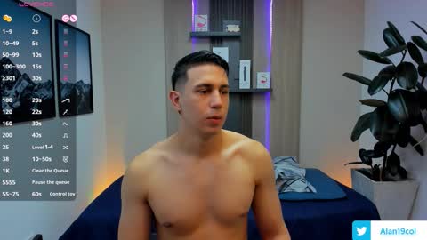 Alan  Kevin can we reach 100 thumbs up please guys  online show from 02.28.26