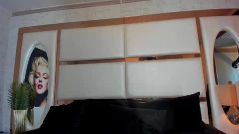 Snapshot of alan_santhos chatting on 10.14.25 ---Alan--- online show from 10.14.25
