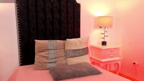 alana_2916 online show from 01.06.25