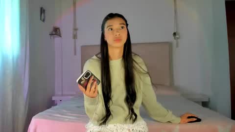 Snapshot of alana__get chatting on 06.19.26 online show from 06.19.26