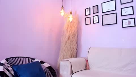 Snapshot of alana__rossetti chatting on 03.12.25 Alana online show from 03.12.25
