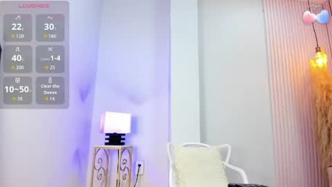 Snapshot of alana__rossetti chatting on 04.17.26 Alana online show from 04.17.26