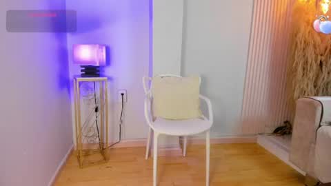Snapshot of alana__rossetti chatting on 07.12.26 Alana online show from 07.12.26