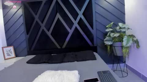 ALANA COX online show from 10.22.25