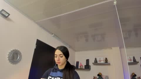 Maeve  online show from 01.22.25