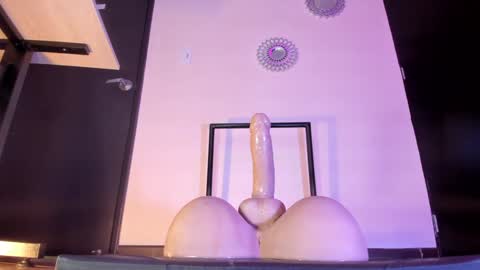 Maeve  online show from 02.07.25