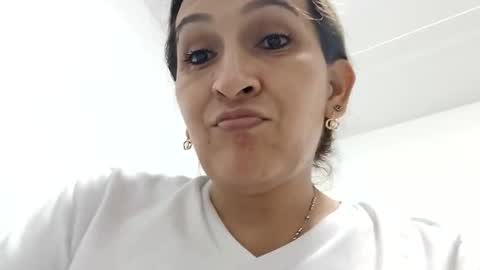 Alanastones 19 online show from 10.08.25