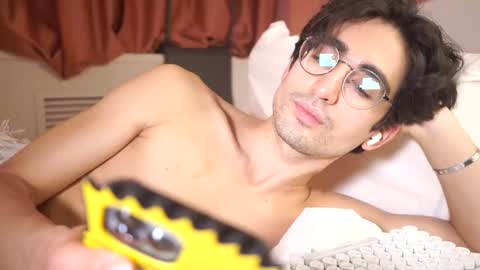 idenavarre online show from 01.20.25