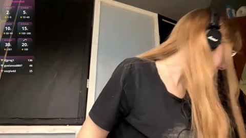 Snapshot of alanehadaller chatting on 09.15.25 Stella online show from 09.15.25